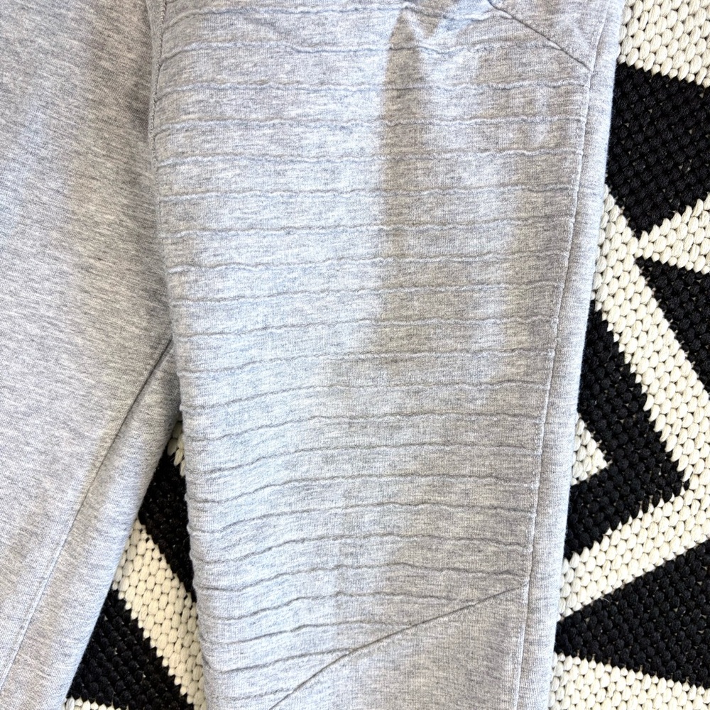 Alo Yoga Urban Moto Jogger in Dove Gray - Picture 12 of 15